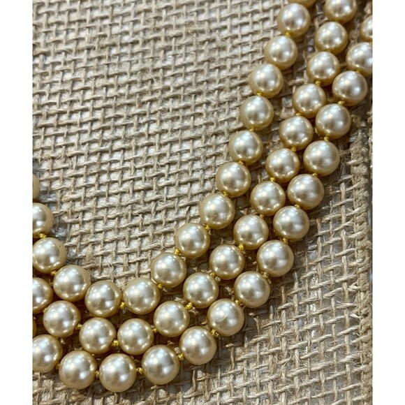 VTG Handknitted  3 Strand Large Faux Pearl Choker Necklace Magnetic Coquette - Picture 3 of 8